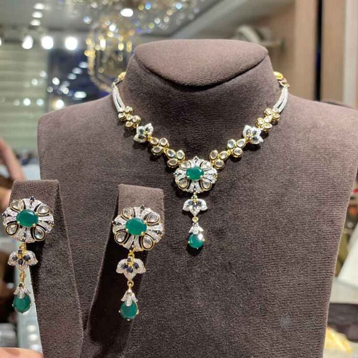 GOLD EMERALD NECKLACE SET » Raza Jewellers