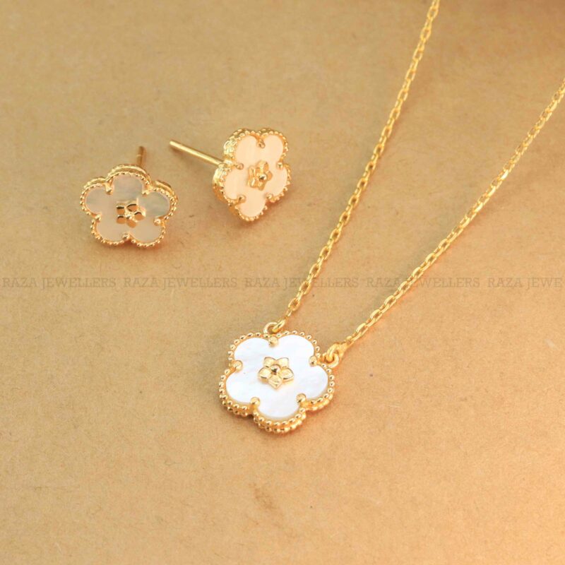 Mother of Pearl Gold Necklace Tops