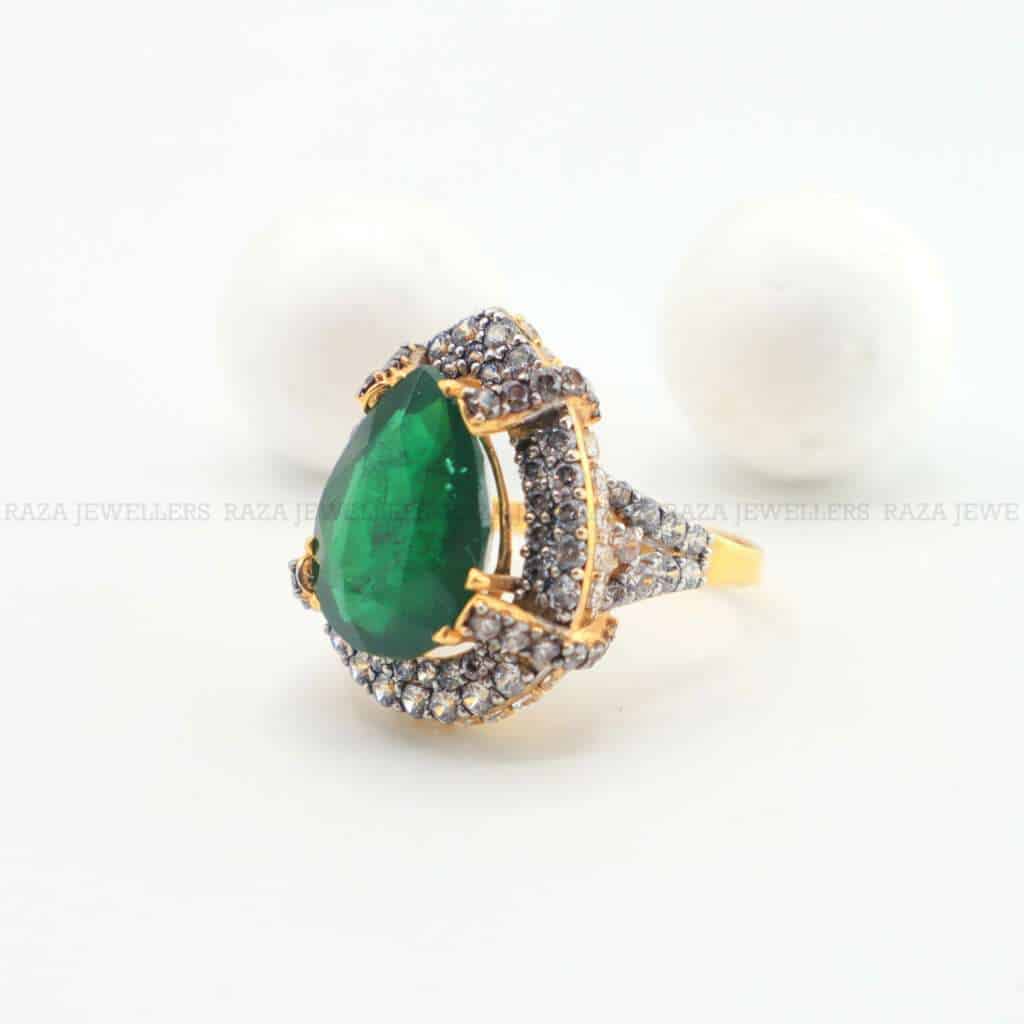 Natural Emerald Ring » Raza Jewellers